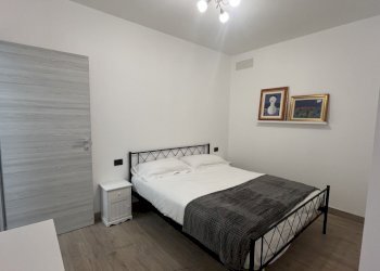Camera Matrimoniale - Two-room apartment Via L. Tolstoi 15, Saronno - photo 12