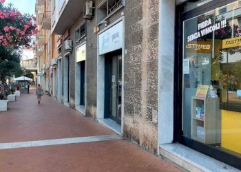 WhatsApp Image 2026-07-23 at 16.17.49 (2) - Telefonia - Cellulari - Elettrodomestici Via Alessandro Manzoni, Imperia - foto 4