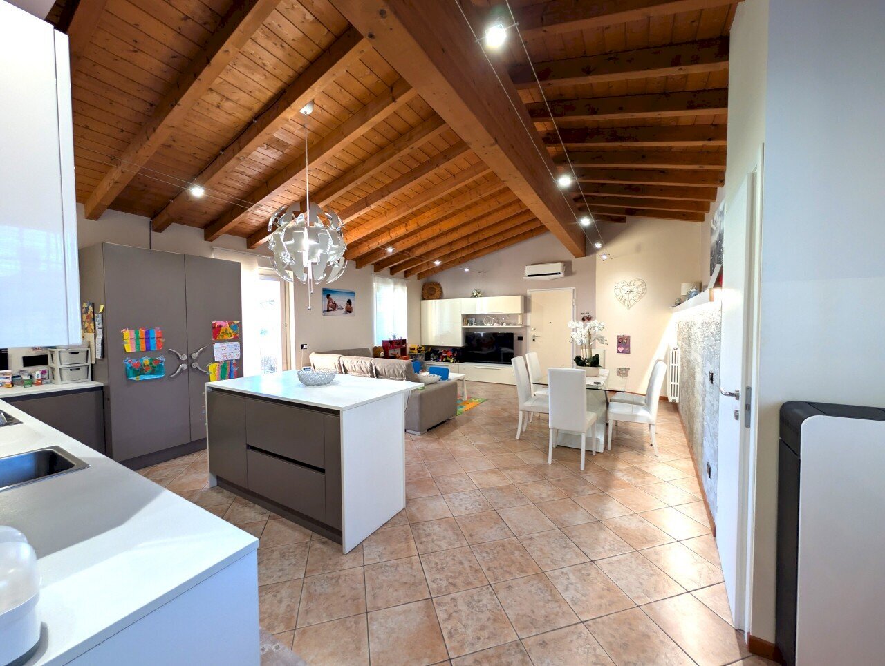 PXL_20260707_130554650 - Three-room apartment Piazza Giuseppe Zanardelli 25, Calvagese della Riviera - photo 2