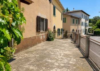 1 ESTERNO(1) - Appartamento Via Aldobrandeschi 53, Castell'Azzara - foto 1