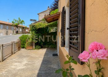 1 ESTERNO(2) - Appartamento Via Aldobrandeschi 53, Castell'Azzara - foto 2