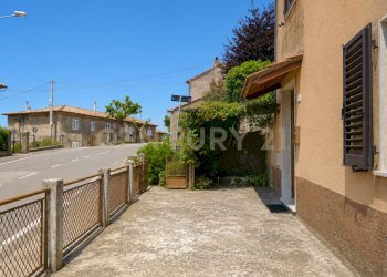 1 ESTERNO - Appartamento Via Aldobrandeschi 53, Castell'Azzara - foto 4
