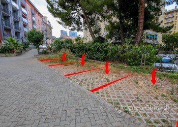 2.0 posti auto.jpg - Posto Auto Via Pier Domenico da Bissone 36R, Genova (zona Sestri Ponente) - foto 2