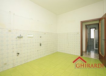 3.3 CUCINA.jpg - Appartamento Via Giovanni Battista Torre 5, Genova (zona Sestri Ponente) - foto 12