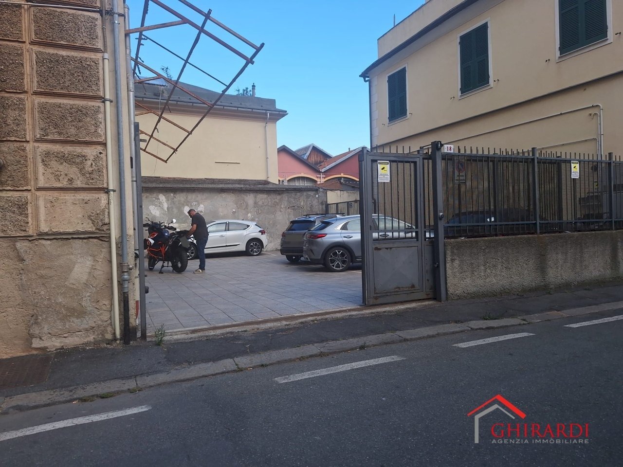 1.1 INGRESSO - Posto Auto Via Antonio Canobbio, Genova (zona Sestri Ponente) - foto 2