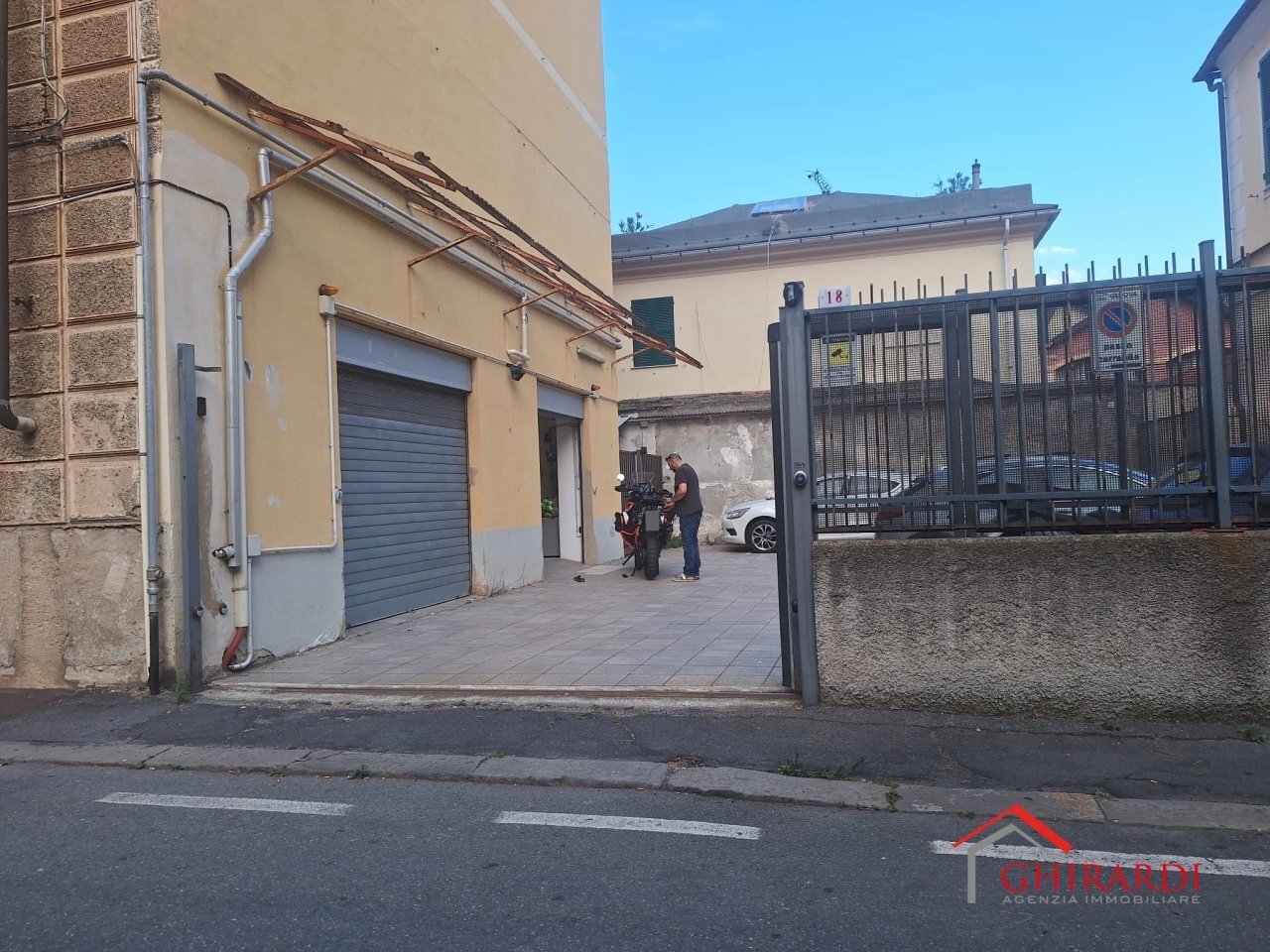 1.2 INGRESSO - Posto Auto Via Antonio Canobbio, Genova (zona Sestri Ponente) - foto 3