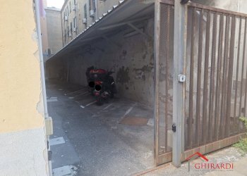 2.1 POSTI MOTO - Posto Auto Via Antonio Canobbio, Genova (zona Sestri Ponente) - foto 6