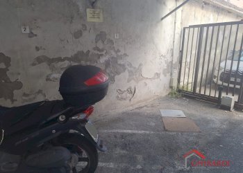 2.2 POSTI MOTO - Posto Auto Via Antonio Canobbio, Genova (zona Sestri Ponente) - foto 7