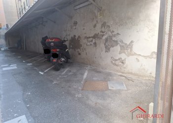 2.5 POSTI MOTO - Posto Auto Via Antonio Canobbio, Genova (zona Sestri Ponente) - foto 10