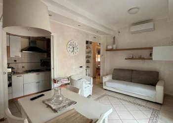 8.jpg - Apartment Via Montello 46, Aprilia - photo 3