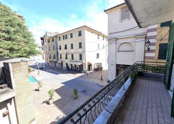 Balcone (2) - Appartamento Via Martiri della libertà 2, Campomorone - foto 8