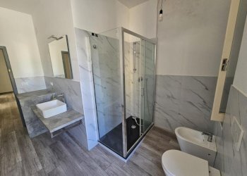 Bagno (4) - Appartamento Via Martiri della libertà 2, Campomorone - foto 12