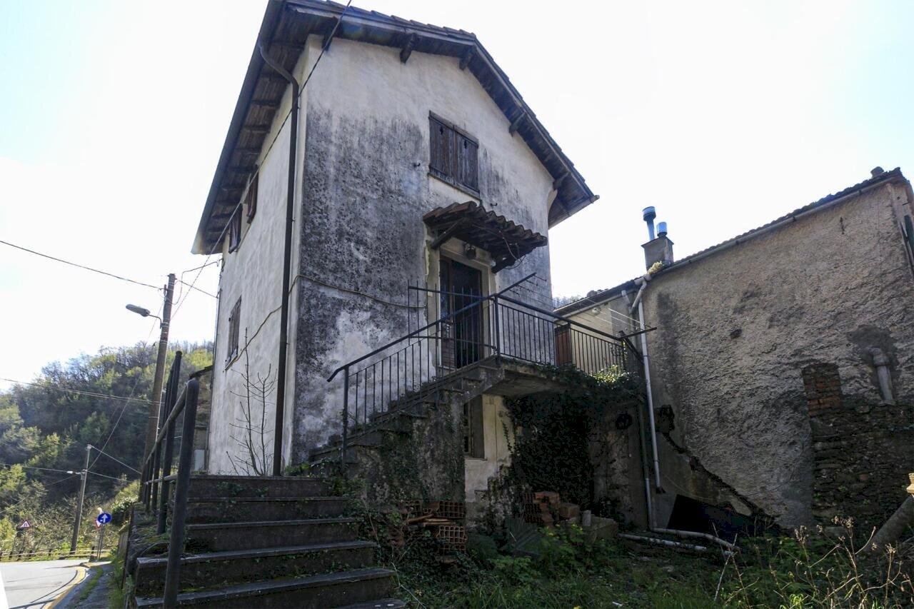 esterni (Copy) - Casa indipendente Via San Martino 143, Ceranesi - foto 1