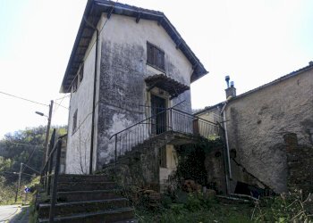 esterni (Copy) - Casa indipendente Via San Martino 143, Ceranesi - foto 1