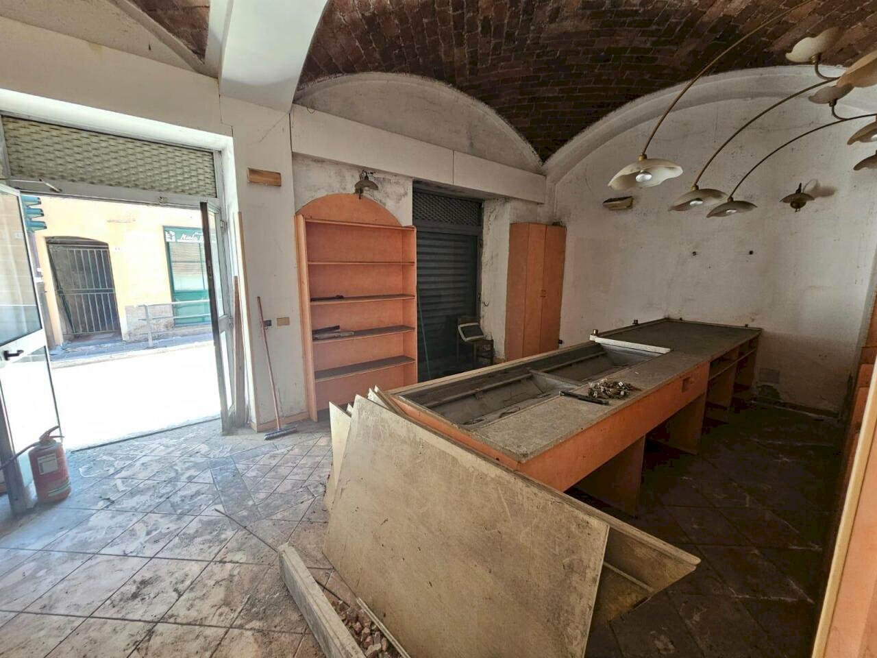 area vendita (1) (Copy) - Commercial Premises Via A. Gavino 90 R, Campomorone - photo 2
