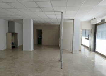 MVIMG_20260707_101044 - Commercial Premises Via Pietro Giardini 476, Modena - photo 2