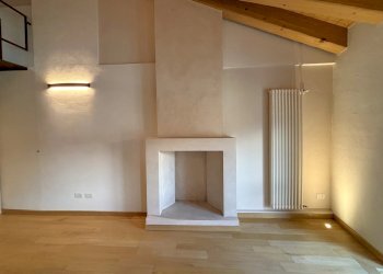 Attic Cuneo, Via Roma, Cuneo (neighborhood Centro Storico) - photo 4