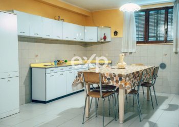 Villa Via Giacomo Leopardi, Canegrate - photo 81