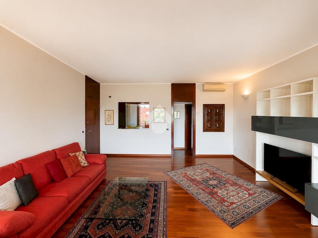 Three-room apartment via Gugliemo Marconi, hamlet Milano 3, Basiglio - photo 3