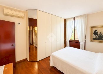 Three-room apartment via Gugliemo Marconi, hamlet Milano 3, Basiglio - photo 11