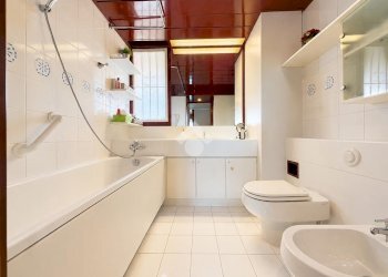 Three-room apartment via Gugliemo Marconi, hamlet Milano 3, Basiglio - photo 13