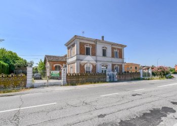 Casa indipendente Via uccellino, Poggio Renatico - foto 1