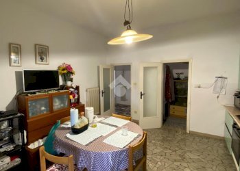 Three-room apartment Via del Lavoro, Imola - photo 4