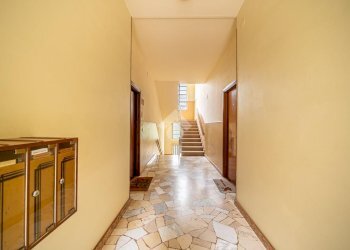 Apartment Via Edoardo Jenner, Parma - photo 3