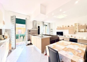 Apartment Via dell'Acciaio, Genova (neighborhood Borzoli) - photo 8