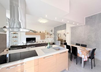 Apartment Via dell'Acciaio, Genova (neighborhood Borzoli) - photo 14