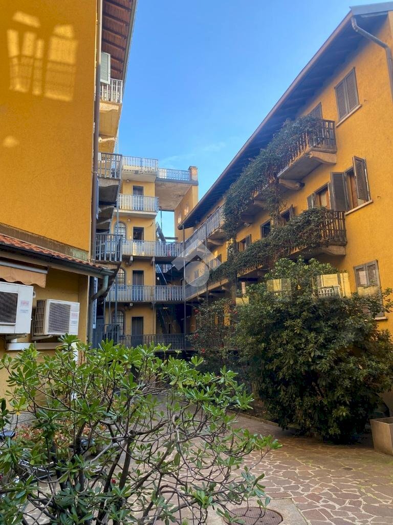 Two-room apartment Via Vigevano, Milano (neighborhood Porta Genova) - photo 1