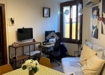 Two-room apartment Via Vigevano, Milano (neighborhood Porta Genova) - photo 3
