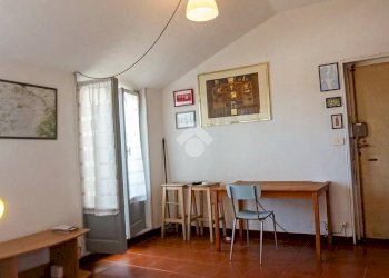 Four-room apartment Via S. Francesco da Paola, Torino (neighborhood Centro) - photo 4