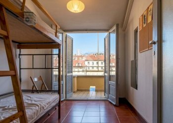 Four-room apartment Via S. Francesco da Paola, Torino (neighborhood Centro) - photo 5