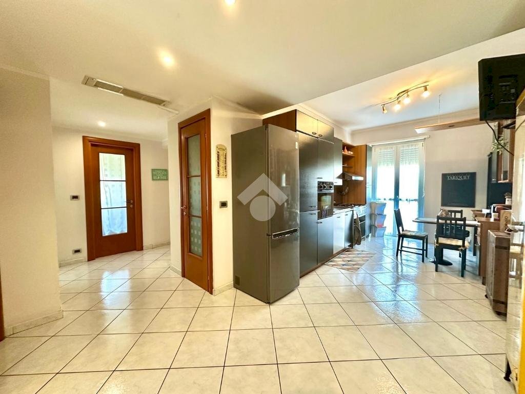 Four-room apartment Via S. Donato, Torino (neighborhood Campidoglio) - photo 1