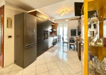 Four-room apartment Via S. Donato, Torino (neighborhood Campidoglio) - photo 8