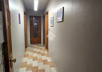 Three-room apartment Via F. Chabod, Aosta - photo 8