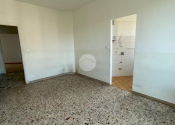 Three-room apartment Via Bernardino Luini, Torino (neighborhood Lucento) - photo 3