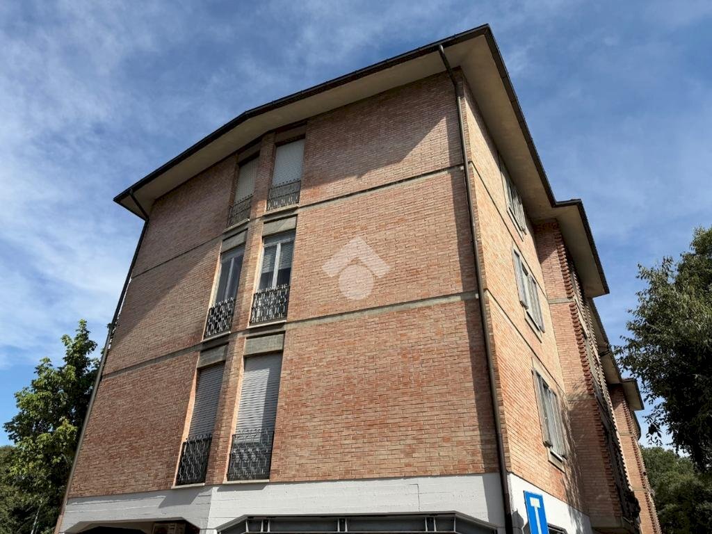 Quadrilocale Appartamento Via Isabella Andreini, Bologna (zona San Donato) - foto 2
