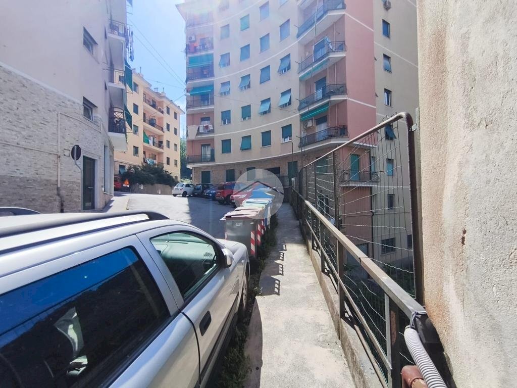 Parking space Via Sergio Piombelli, Genova (neighborhood Certosa) - photo 2