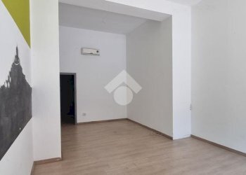 Shop Via Albini, Bologna (neighborhood Murri) - photo 8