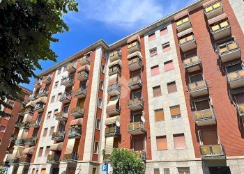 Bilocale Via Giacomo Leopardi, Corsico - foto 1