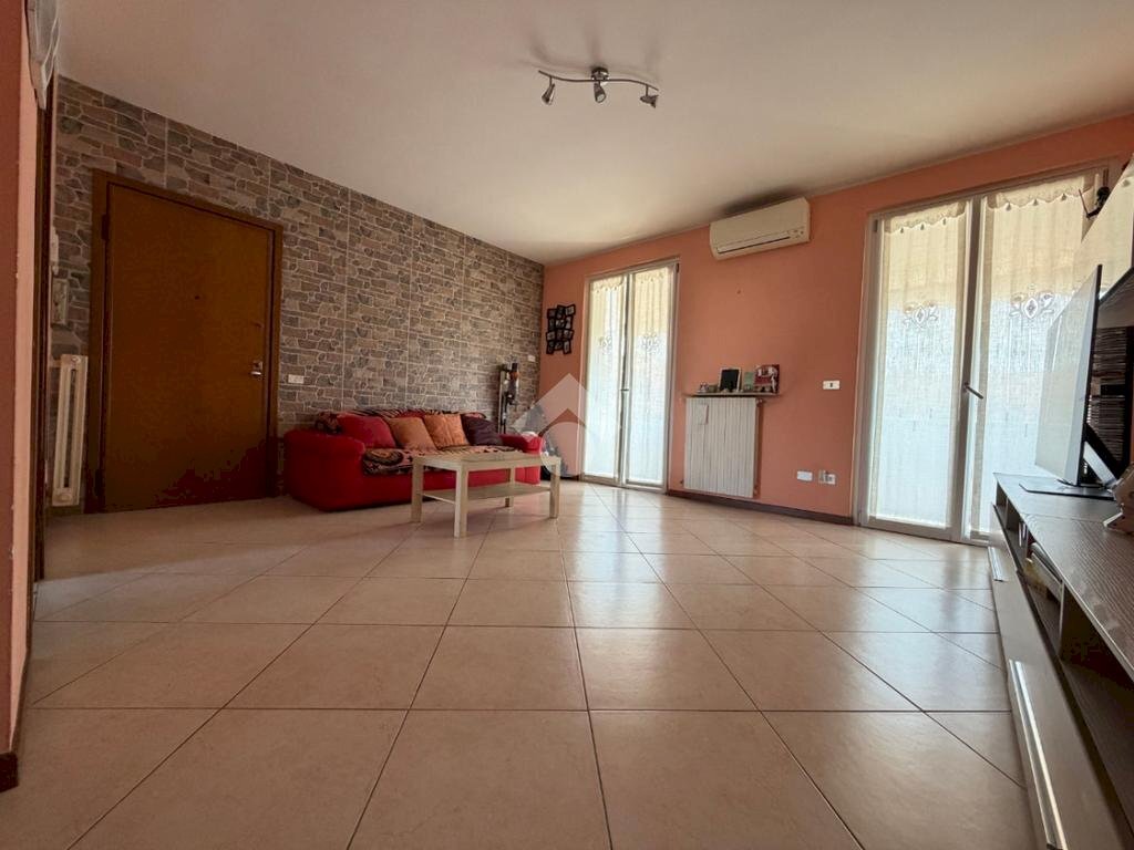 Three-room apartment Via Don Milani, Pessano con Bornago - photo 1