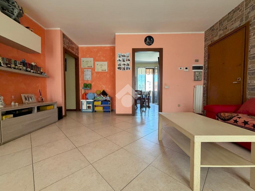 Three-room apartment Via Don Milani, Pessano con Bornago - photo 3