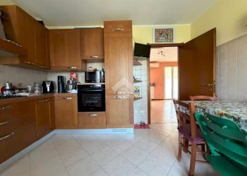 Three-room apartment Via Don Milani, Pessano con Bornago - photo 10