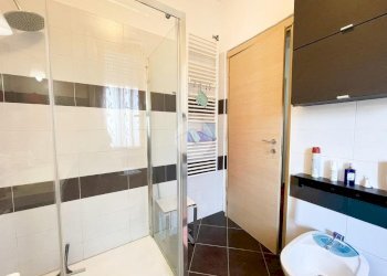 Three-room apartment Via della Pace, Cusano Milanino - photo 24