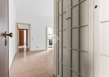 Two-room apartment Viale Leonardo da Vinci, Trezzano sul Naviglio - photo 2