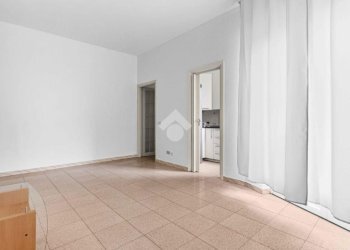 Two-room apartment Viale Leonardo da Vinci, Trezzano sul Naviglio - photo 4