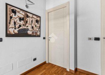 Three-room apartment Via Morona, Trezzano sul Naviglio - photo 12