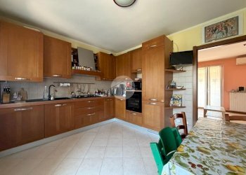 Three-room apartment Via Don Milani, Pessano con Bornago - photo 9